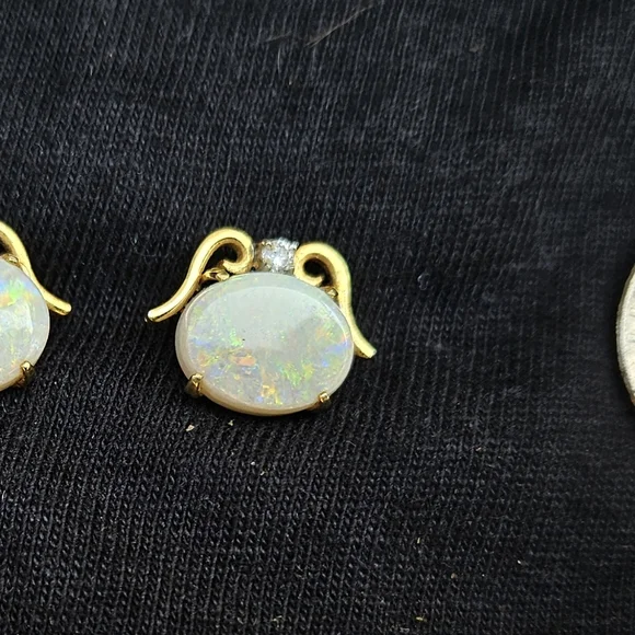 Vintage Opal 14k Diamong Chip Earrings - Picture 3 of 6
